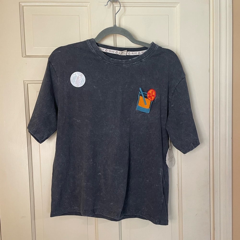 Recycled Threads Women’s Sz Medium Short Sleeve Shirt Italy Aperetivo NWT Gray